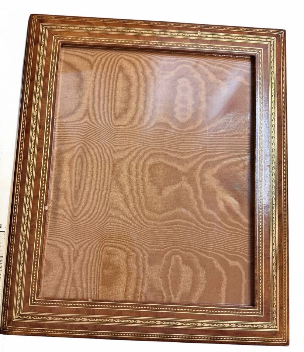 Gambinossi N.Y. Vintage Italian Hand Tooled Leather Gilt Frame 8x10 w/ Easel 20s
